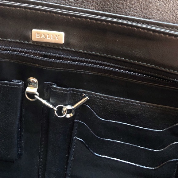 Vintage black leather Bally briefcase attaché bag - Picture 8 of 10